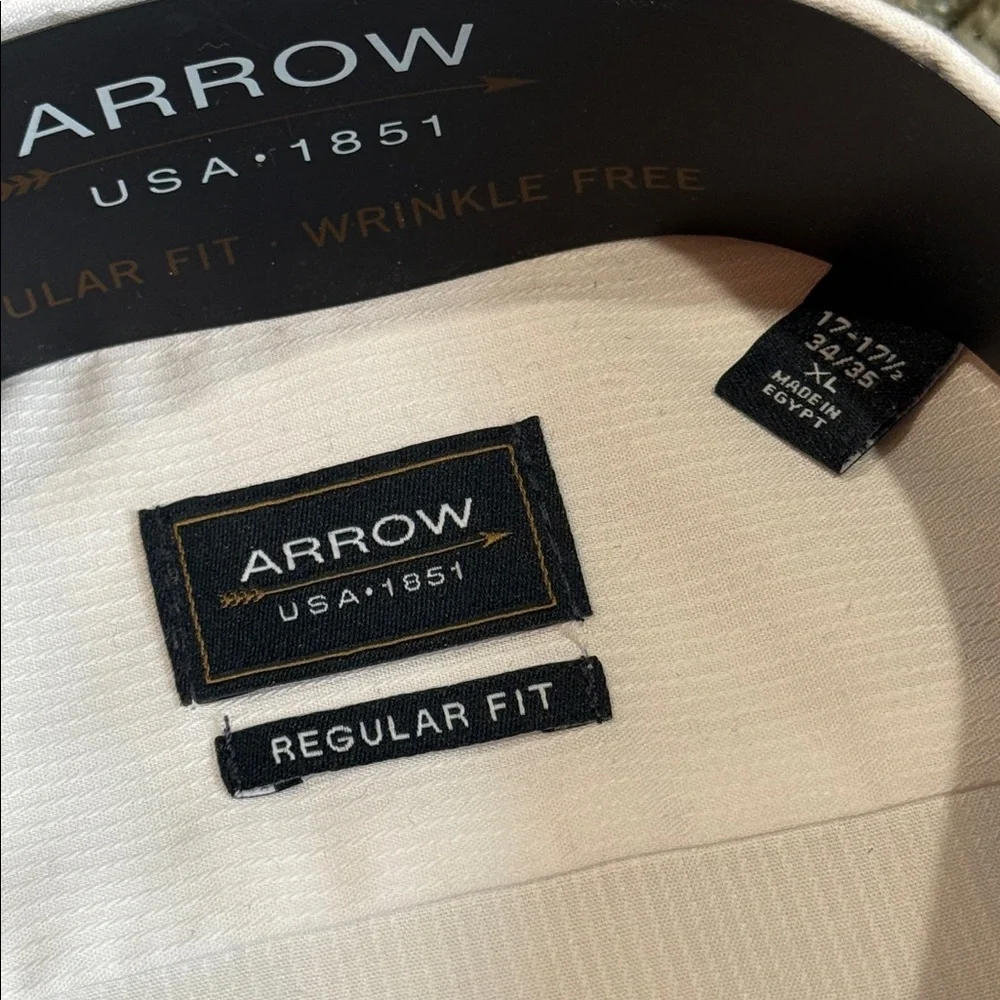 Arrow Men's Classic White Dress Shirt (XL) - Picture 4 of 6